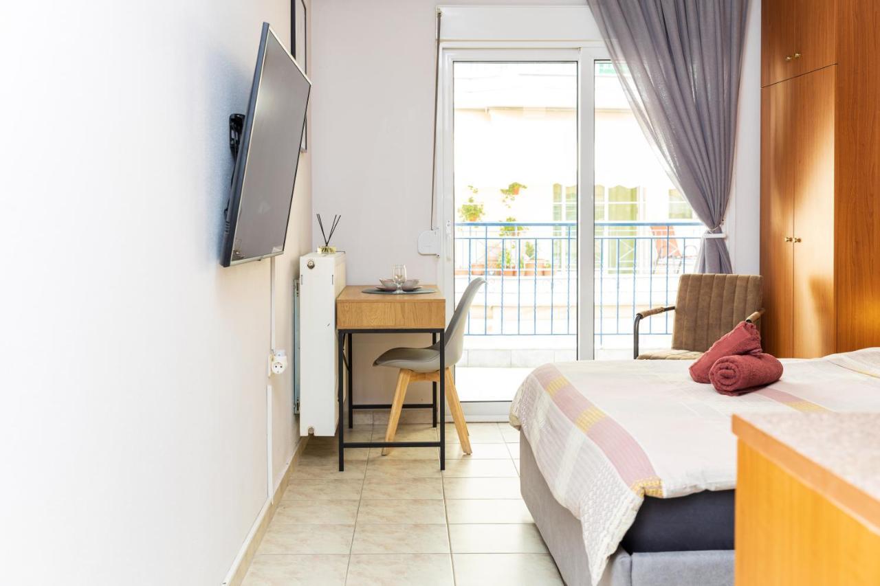 Blaze Studios & Apartments 잰티 외부 사진